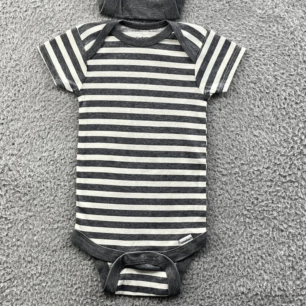 Gerber Bodysuit Lot‎ Baby Boys Size 3-6 Months Grey 2PC Bodysuits Size 3-6M